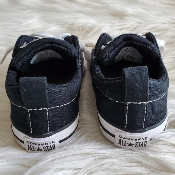Converse Black/White Kid's Chuck Taylor All Star Street Low Top Sneakers SZ 6 - Picture 7 of 15
